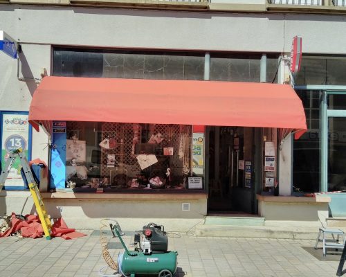Ré-entoilage de deux stores corbeille 10