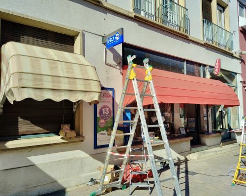Ré-entoilage de deux stores corbeille 9